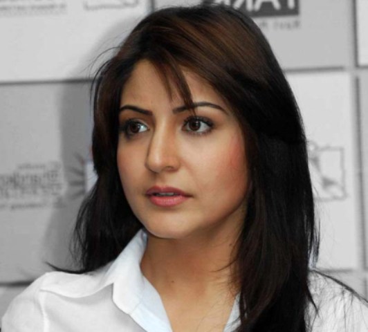 Anushka_sharma_tweet_go_viral_niharonline