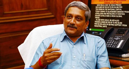 Manohar_parrikar_slams_congress_niharonline.jpg