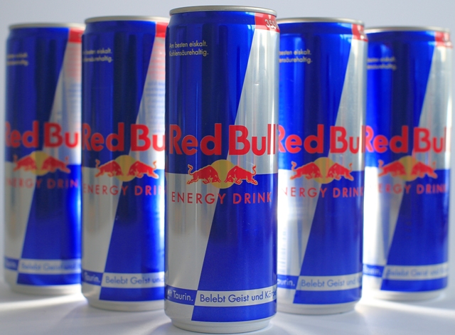 RedBull_energy_drink_risk_life_niharonline